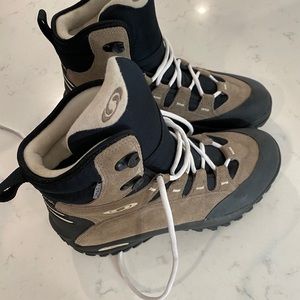 Salomon Snow Boots - worn once